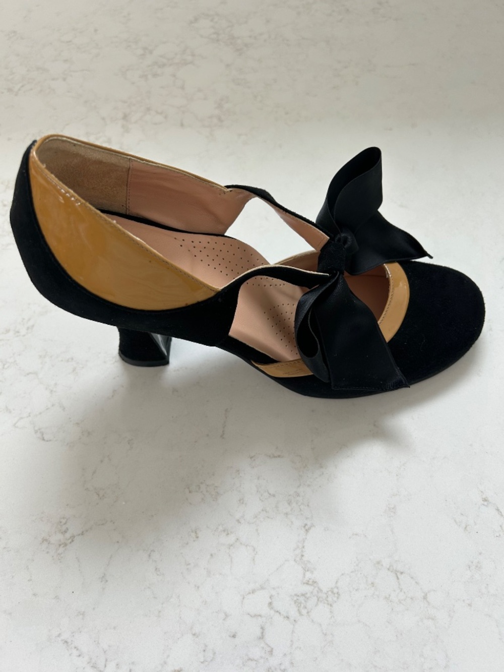 Anyi Lu JOLIE Black and (Blush) Tan Heels with Bow • Sz 40 (US 9- 9.5)Worn Once - Picture 5 of 8